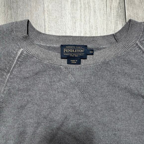 Vintage Pendleton Women’s Gray Wool Sweater Elbow Patches Size XS - Picture 4 of 4